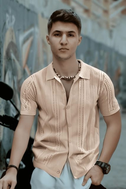 Before: Streetwear try-on
